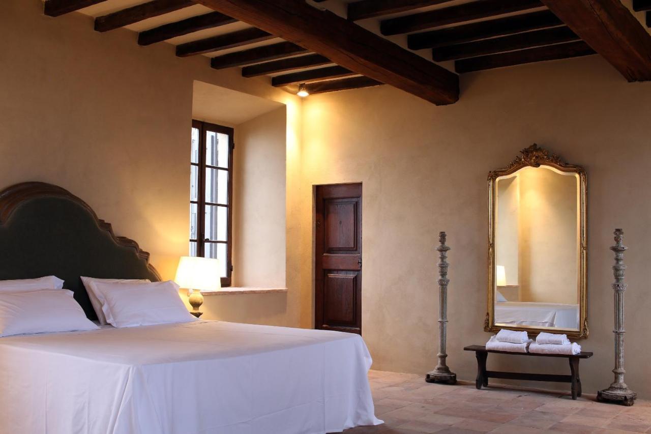 Castello Di Viano Villa Bagian luar foto
