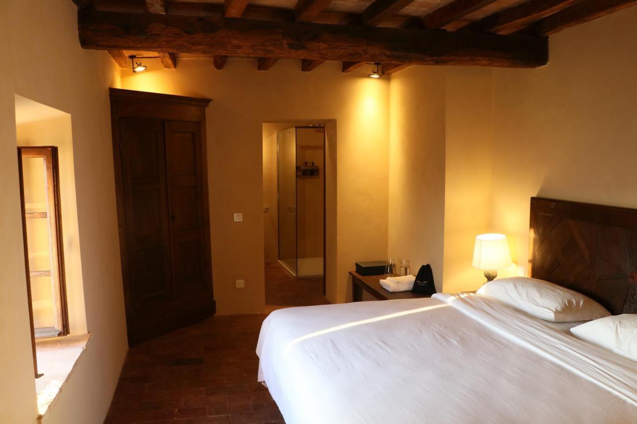 Castello Di Viano Villa Bagian luar foto