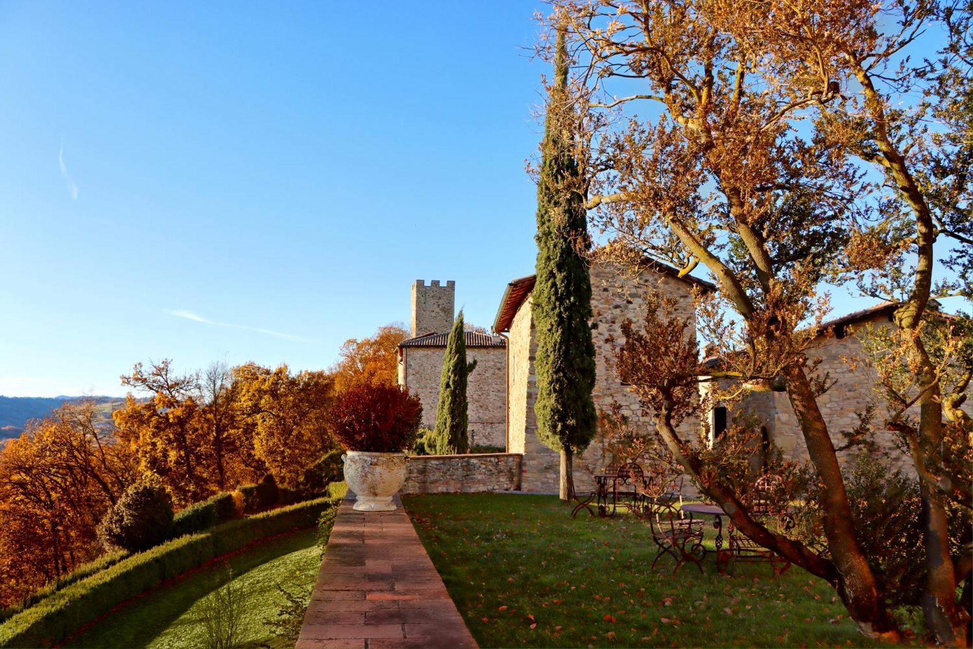 Castello Di Viano Villa Bagian luar foto